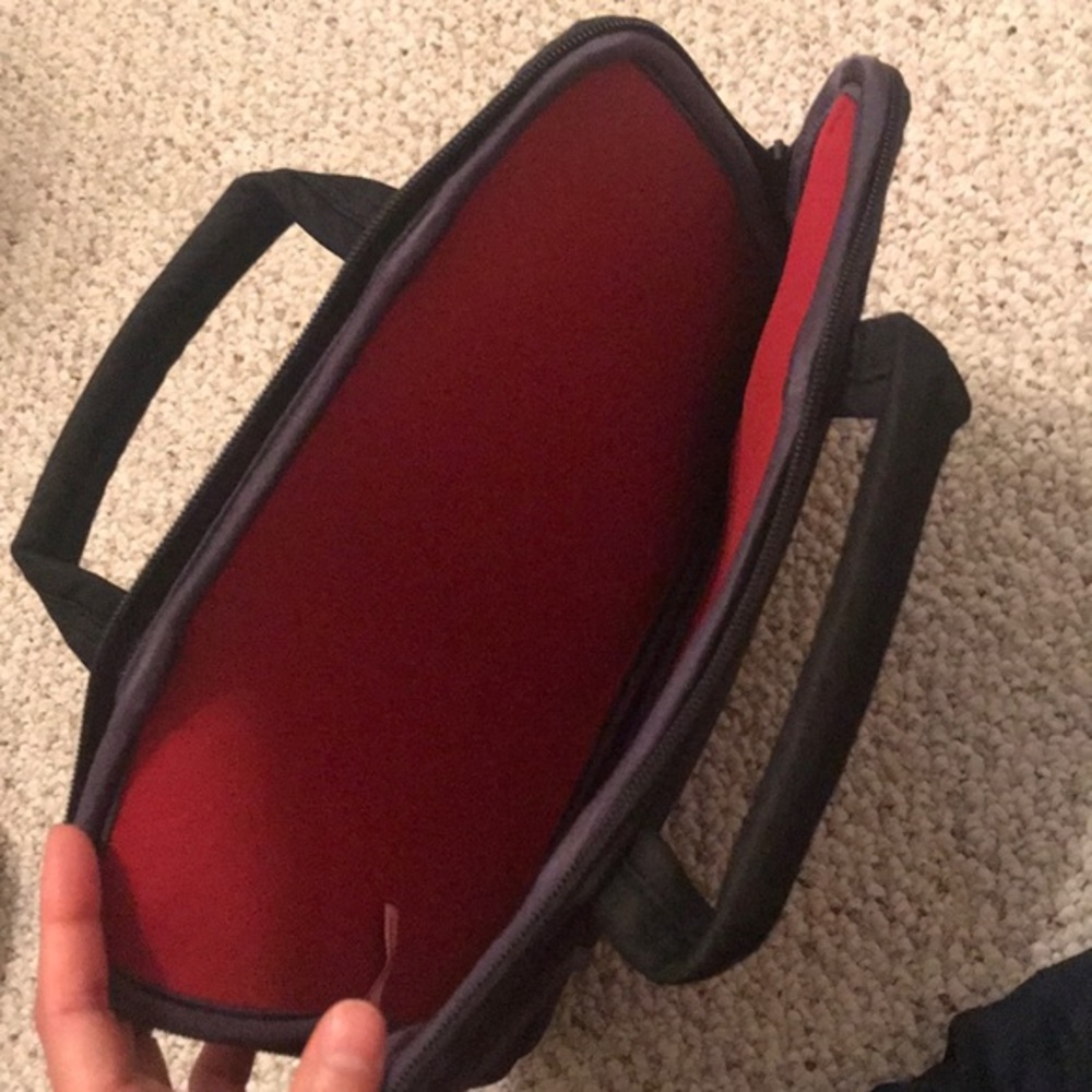 Case Logic Tablet (Or Small Computer) Case - image 3